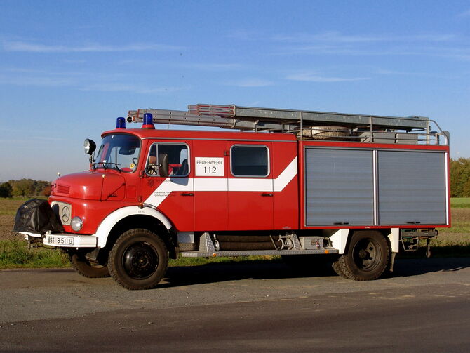 Löschgruppenfahrzeug mit Tragkraftspritze
